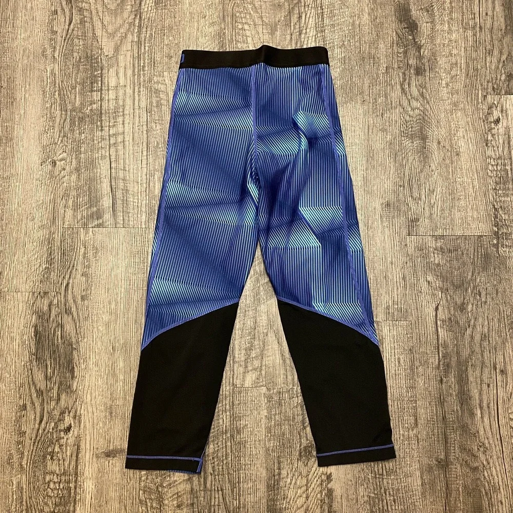 Nike Pro Cool Pyramid Athletic Training Tights Cropped Womens Size‎ S Blue